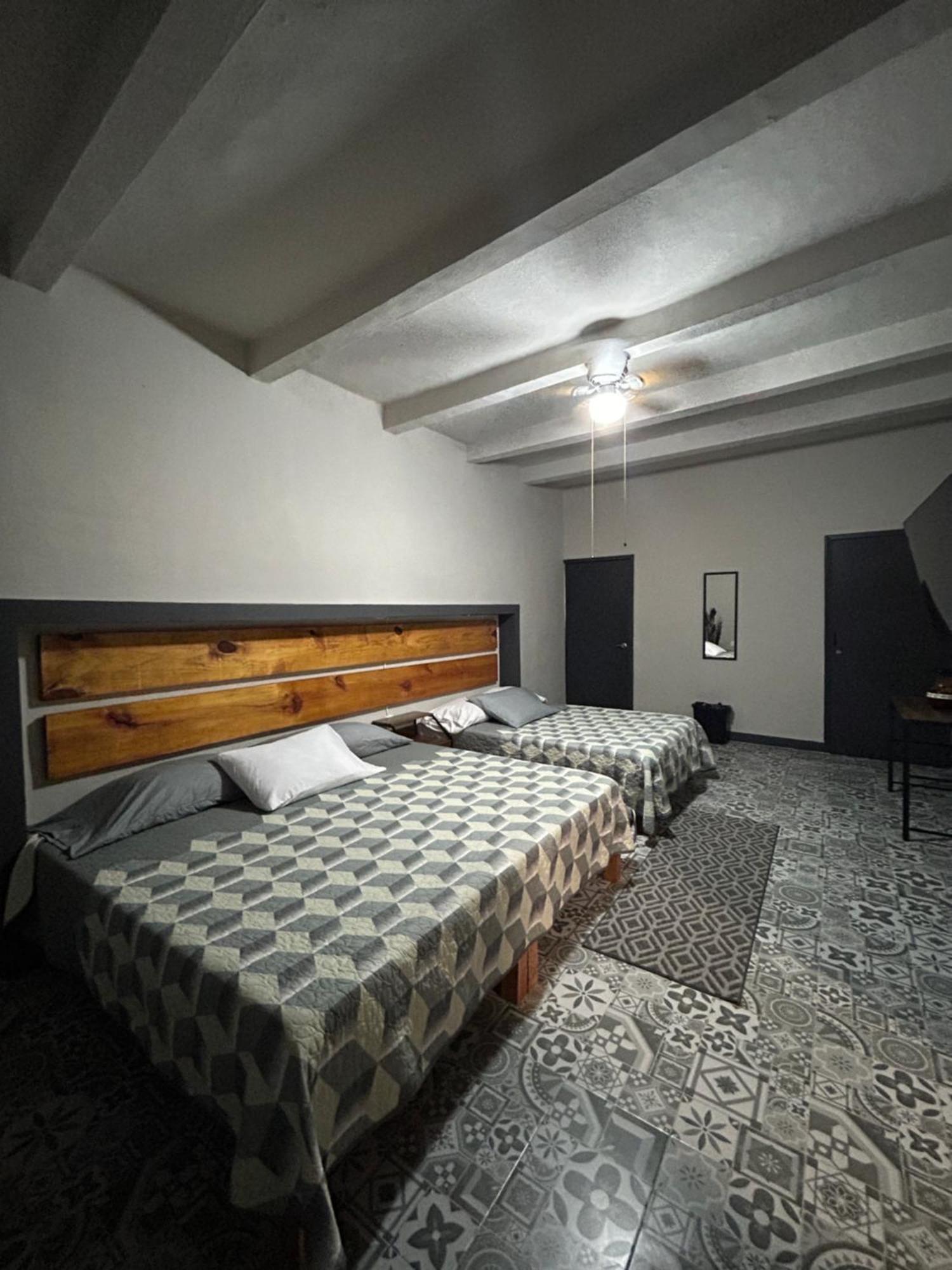 Hotel Lolita & Enri, La Mejor Ubicacion Y Vista En El Centro De Querétaro Esterno foto