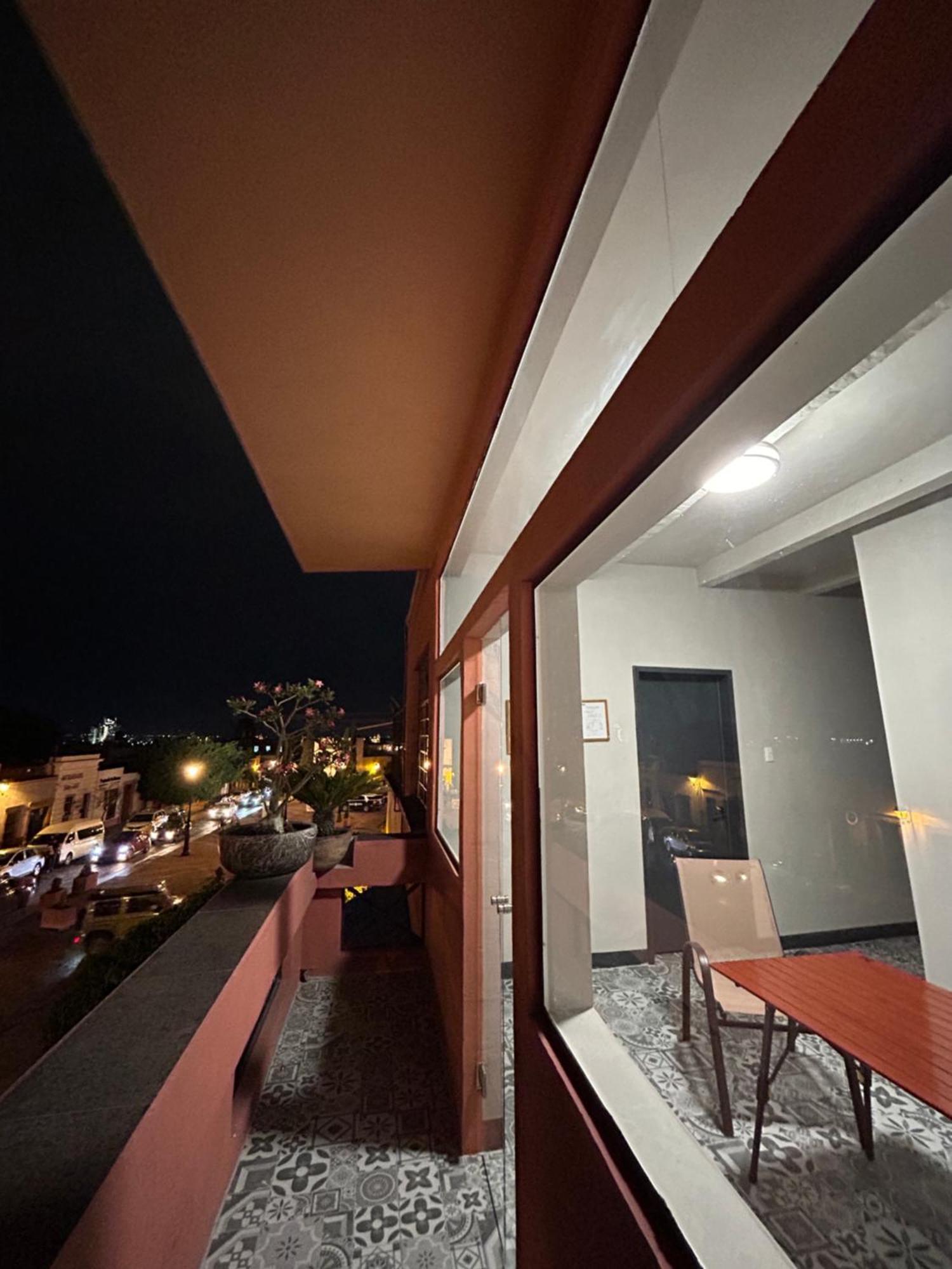 Hotel Lolita & Enri, La Mejor Ubicacion Y Vista En El Centro De Querétaro Esterno foto